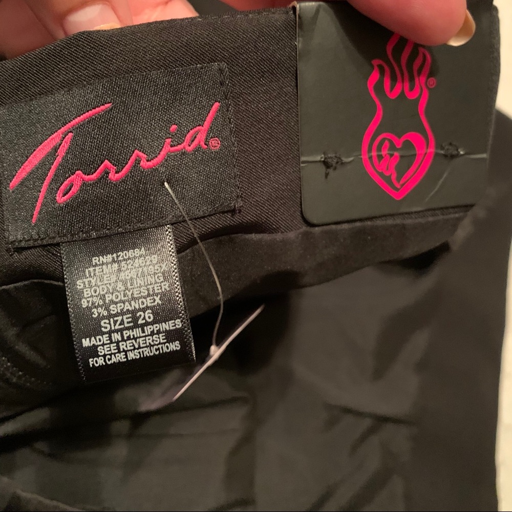 Torrid Black Panel Pencil Skirt - Picture 6 of 10